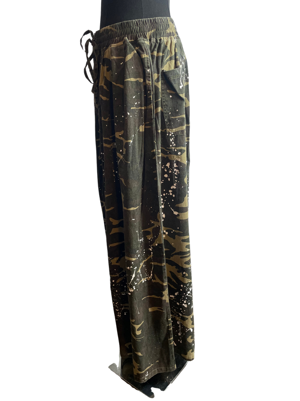 Wide Leg Camo Pant