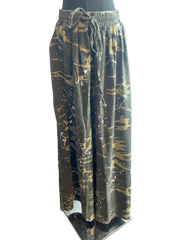 Wide Leg Camo Pant