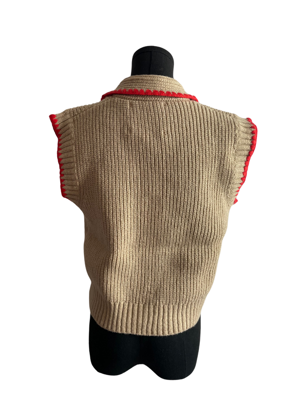 Mocha/Red Bold Buttons Sleeveless Sweater