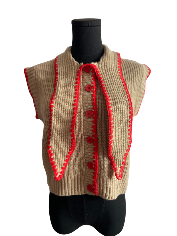 Mocha/Red Bold Buttons Sleeveless Sweater